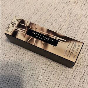 Fenty Beauty Stunna Lip Paint - Unbutton